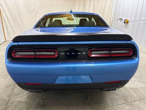 Used 2019 Dodge Challenger R/T RWD image 8
