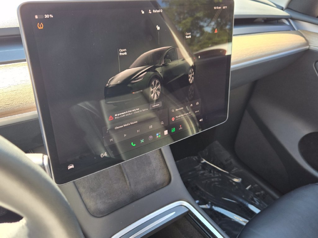 Used 2022 Tesla Model Y Long Range AWD/4WD image 22