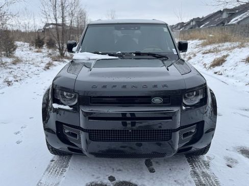 Used 2023 Land Rover Defender 110 X image 3