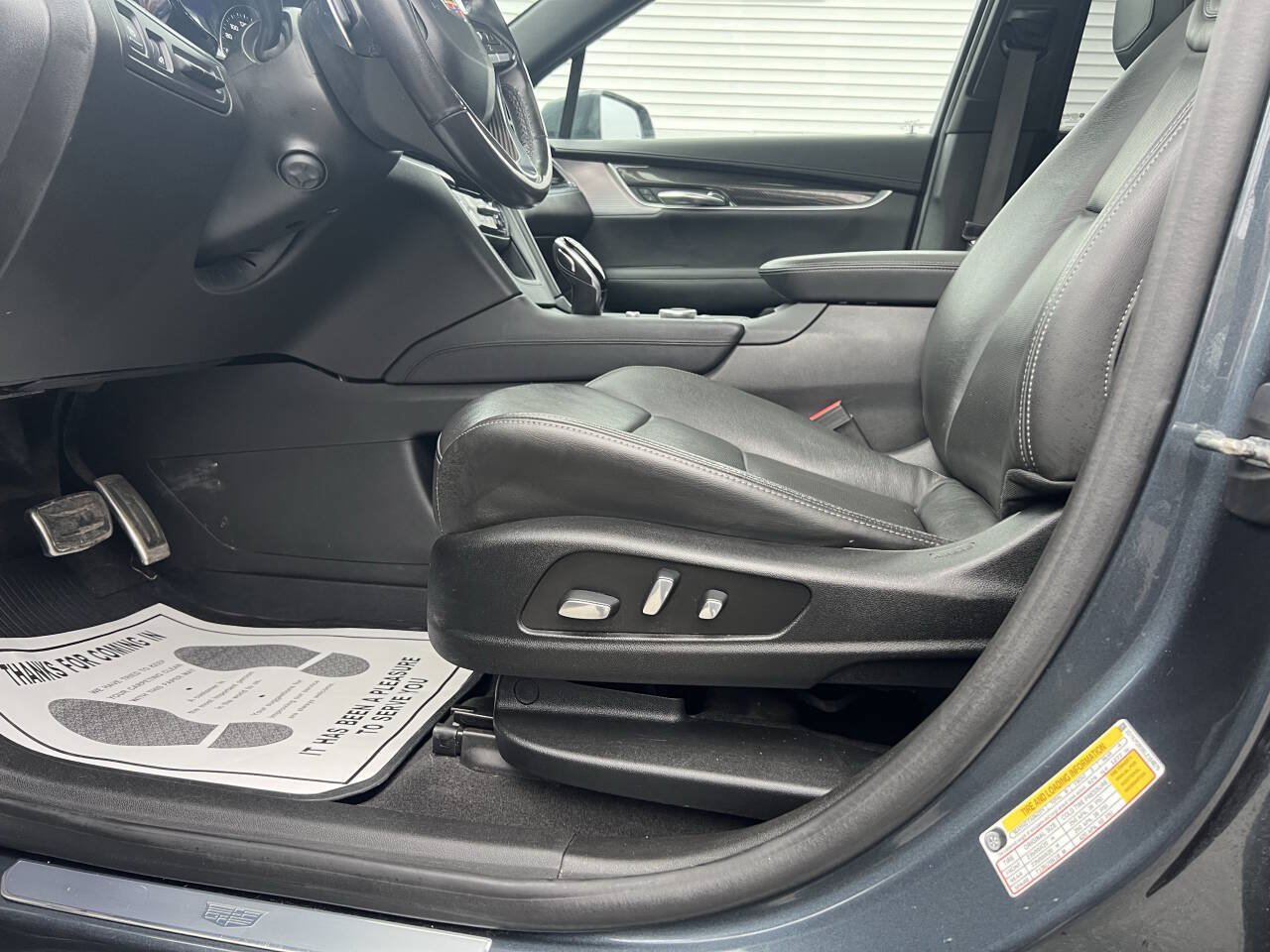 Used 2020 Cadillac XT6 Sport AWD/4WD image 29