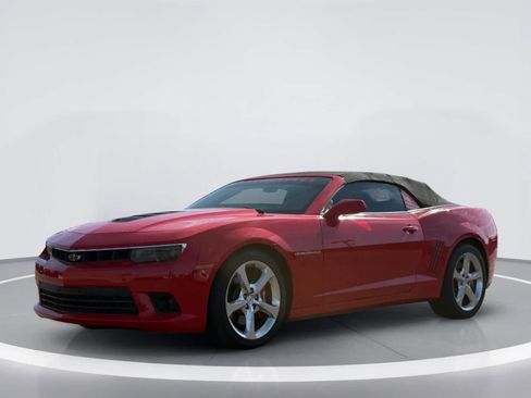 Used 2015 Chevrolet Camaro SS w/ RS Package RWD image 2
