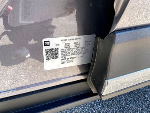 Used 2023 Chevrolet Bolt EUV Premier w/ Sun & Sound Package image 36