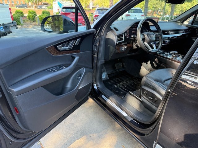Used 2019 Audi Q7 3.0T Prestige w/ Prestige Package AWD/4WD image 9