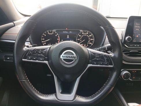 Used 2022 Nissan Altima 2.5 SR w/ Midnight Edition Package image 15