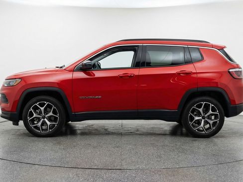 Used 2025 Jeep Compass Limited AWD/4WD image 5