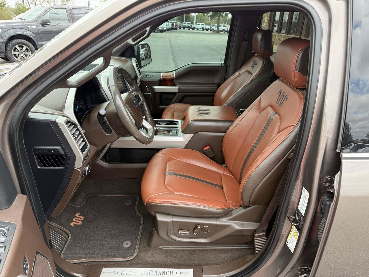 Used 2019 Ford F150 King Ranch w/ Equipment Group 601A Luxury AWD/4WD image 12