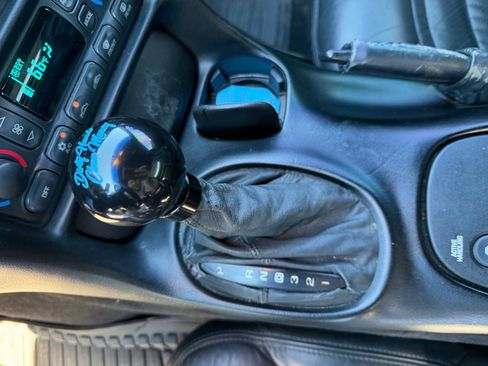 Used 1999 Chevrolet Corvette w/ Roof Pkg image 33