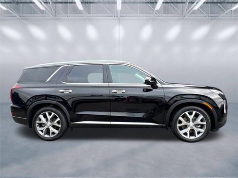 Used 2022 Hyundai Palisade SEL w/ Premium Package image 3