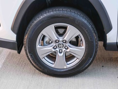Certified 2025 Toyota RAV4 XLE AWD/4WD image 10