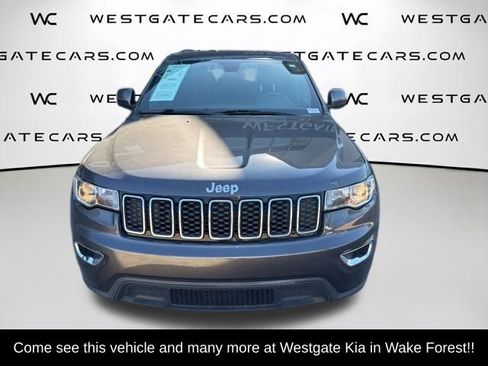 Used 2017 Jeep Grand Cherokee Laredo w/ Quick Order Package 2BE image 2