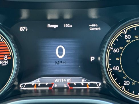 Used 2017 Jeep Cherokee Trailhawk AWD/4WD image 25
