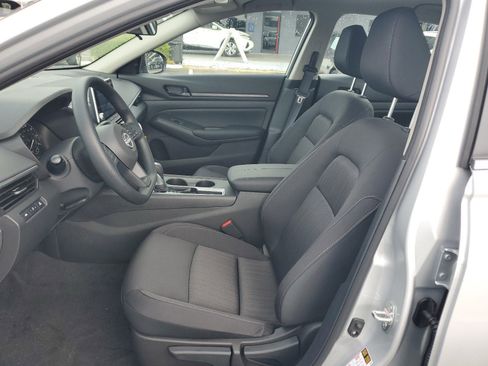 New 2025 Nissan Altima 2.5 S image 10