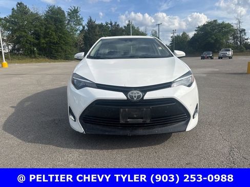 Used 2017 Toyota Corolla L image 2