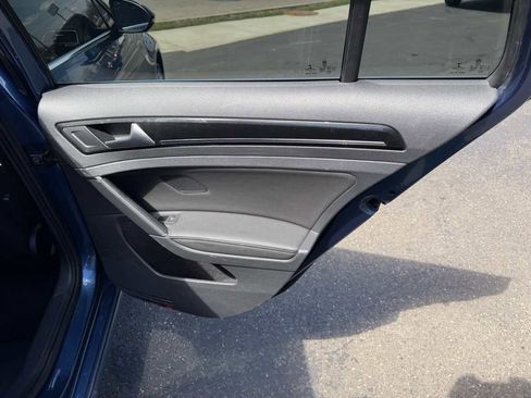 Used 2015 Volkswagen Golf SEL image 17