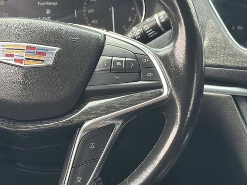 Used 2021 Cadillac XT5 Premium Luxury FWD image 12