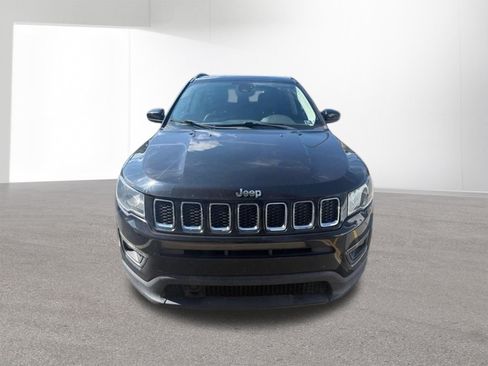 Used 2020 Jeep Compass Latitude AWD/4WD image 7