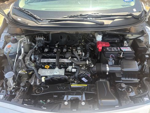 Used 2025 Nissan Versa SV FWD image 30