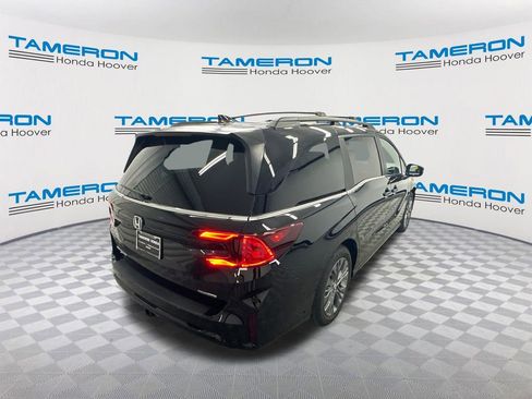 New 2026 Honda Odyssey Touring image 5