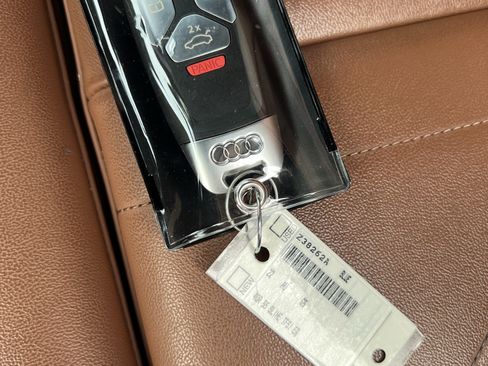 Used 2022 Audi Q5 e Premium image 38