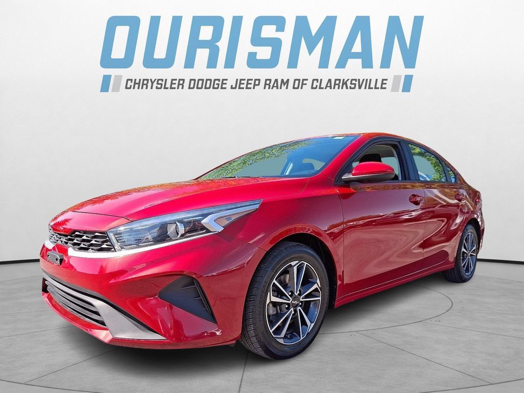 Used 2022 Kia Forte LXS FWD image 3