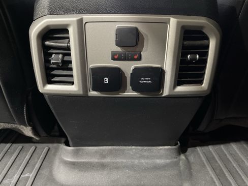 Used 2019 Ford F450 Lariat w/ Lariat Ultimate Package AWD/4WD image 14
