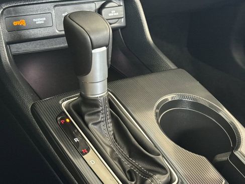 Certified 2025 Honda Civic Sport image 19