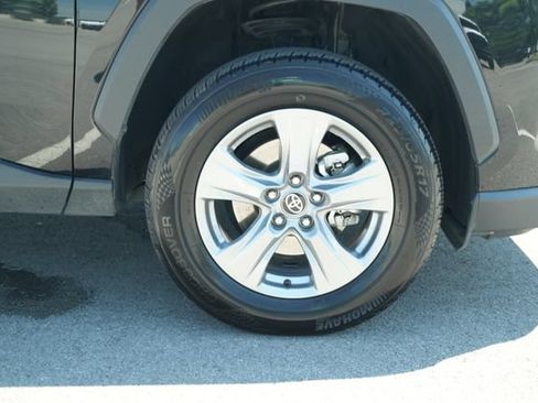Used 2024 Toyota RAV4 XLE FWD image 47