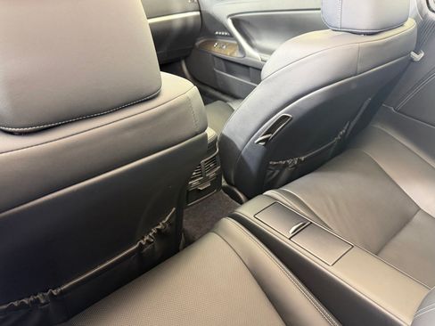 Used 2014 Lexus IS 250C w/ Luxury Package RWD image 24