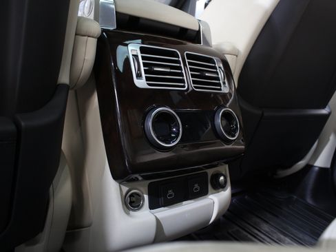 Used 2022 Land Rover Range Rover P525 Westminster Edition AWD/4WD image 42