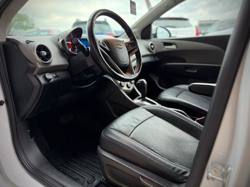 Used 2013 Chevrolet Sonic LTZ FWD image 7