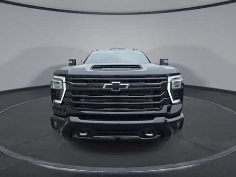 Certified 2025 Chevrolet Silverado 3500 High Country w/ High Country Premium Package AWD/4WD image 16