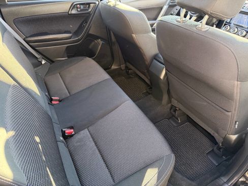Used 2017 Subaru Forester 2.5i Premium image 21