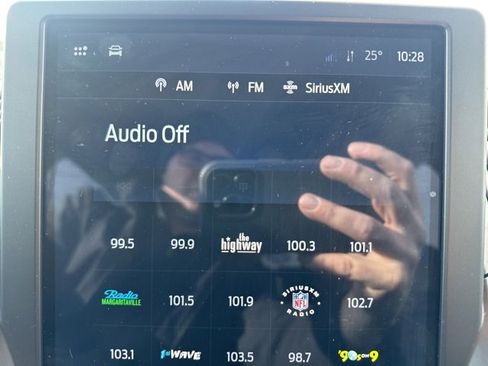 Used 2024 Ford Edge SEL w/ Convenience Package image 32