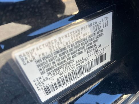 Used 2025 Nissan Sentra S image 23