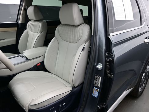 Used 2023 Hyundai Palisade Limited image 12