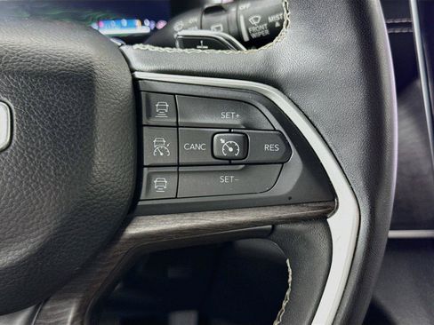 Used 2024 Jeep Grand Cherokee Limited 4xe AWD/4WD image 13