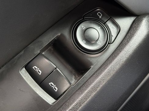 Used 2016 Chevrolet Camaro SS RWD image 31