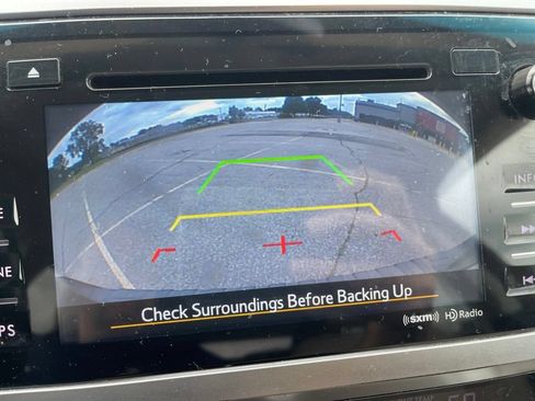 Used 2017 Subaru Outback 2.5i Premium AWD/4WD image 15