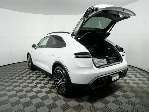 New 2025 Porsche Macan 4S Electric image 35