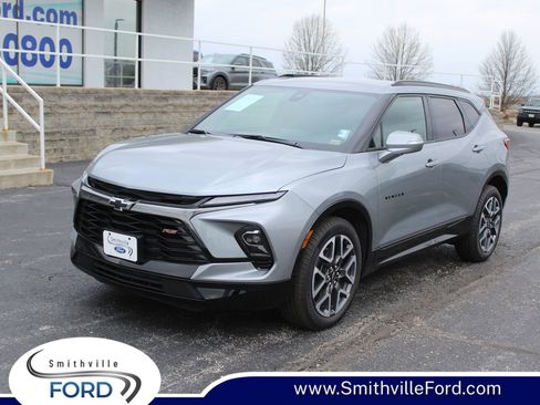 Used 2025 Chevrolet Blazer RS AWD/4WD image 1