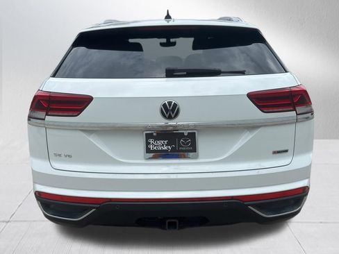 Used 2021 Volkswagen Atlas Cross Sport SE w/ Panoramic Sunroof Package image 8