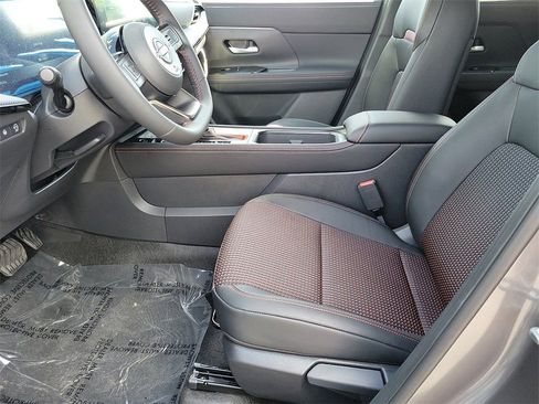 New 2026 Nissan Kicks SR w/ SR Premium Package image 10