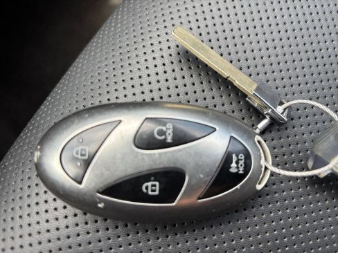 Used 2025 Hyundai Santa Fe SEL AWD/4WD image 22