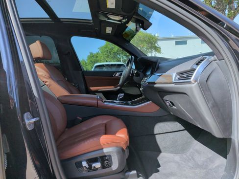 Used 2022 BMW X5 sDrive40i w/ M Sport Package RWD image 34