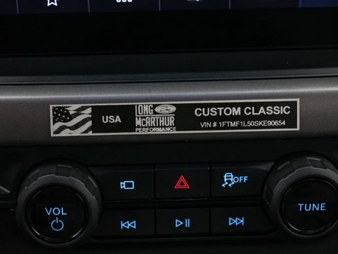 New 2025 Ford F150 XL w/ Equipment Group 103A High image 31