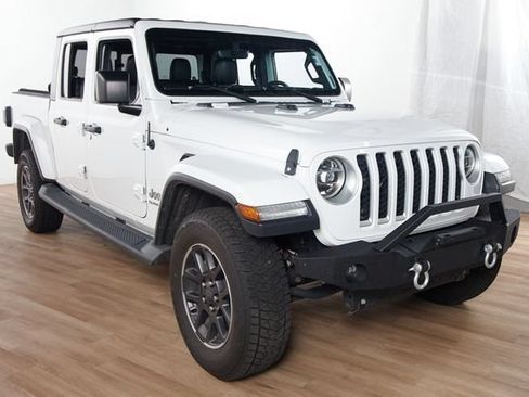 Used 2020 Jeep Gladiator Overland AWD/4WD image 3