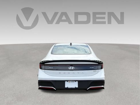 New 2026 Hyundai Sonata Blue FWD image 4