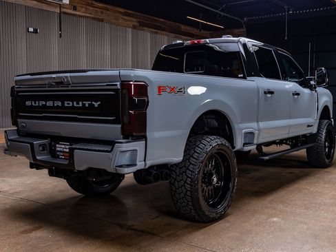 Used 2026 Ford F250 Platinum AWD/4WD image 10