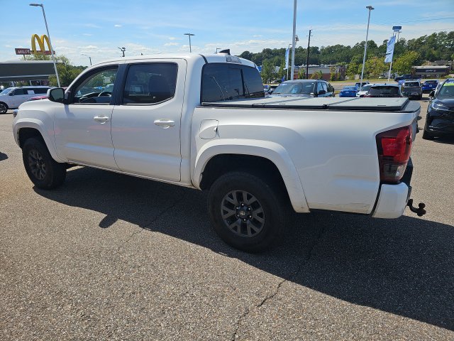 Used 2023 Toyota Tacoma SR5 w/ Technology Package AWD/4WD image 4