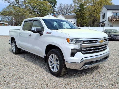 Used 2022 Chevrolet Silverado 1500 LTZ w/ LTZ Premium Package AWD/4WD image 1